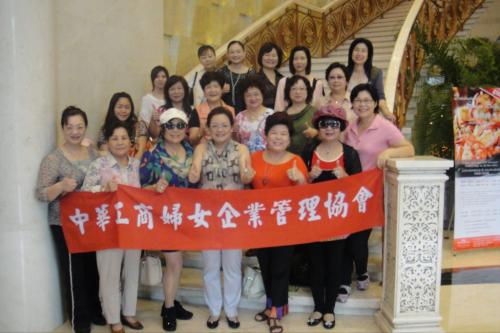 **13th Sep. 2011 : TWEA's delegation visited Shanghai Women's Federation and went sightseeing in Shanghai and Hangzhou. **2011-09-13舉行拜會上海市婦聯會暨上杭五日遊活動